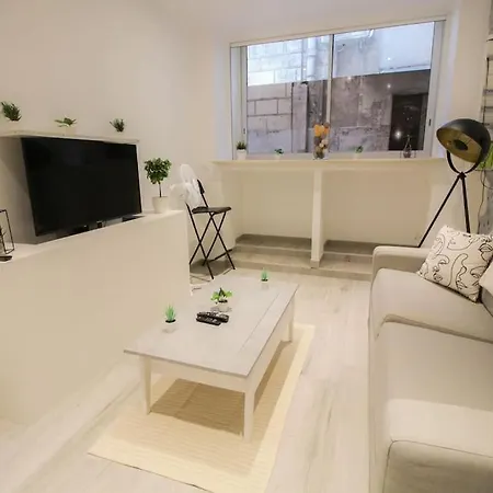 La Bd : Joli T2 Renove /Wi-Fi/Centre-Ville Angoulême Buitenkant foto